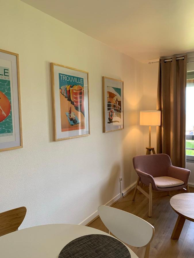 L'Appartement Vue Mer De La Villa Des Rosiers - Trouville Sur Mer Zewnętrze zdjęcie
