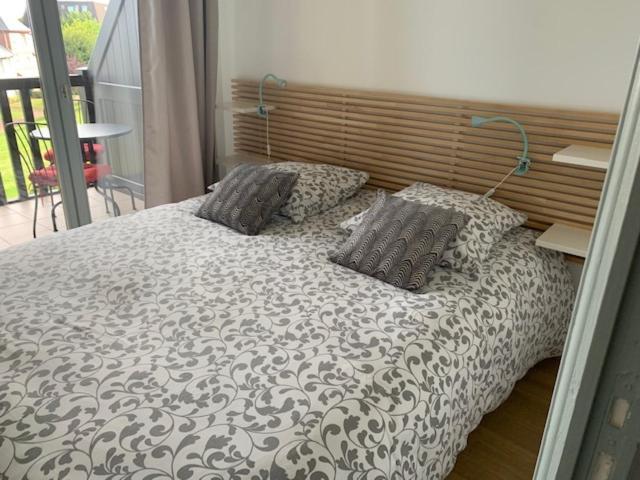 L'Appartement Vue Mer De La Villa Des Rosiers - Trouville Sur Mer Zewnętrze zdjęcie